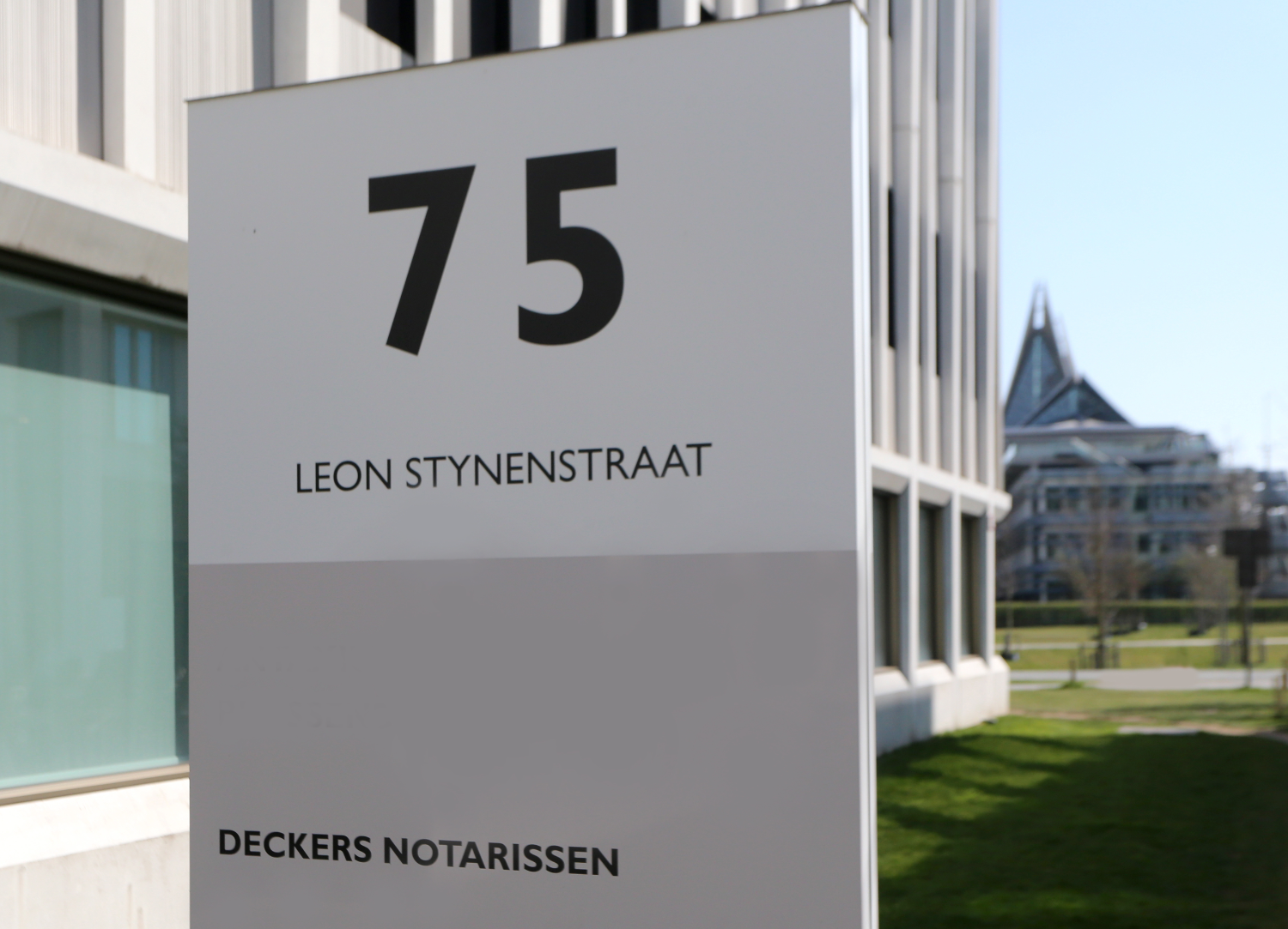 Leon Stynenstraat 75, Deckers Notarissen